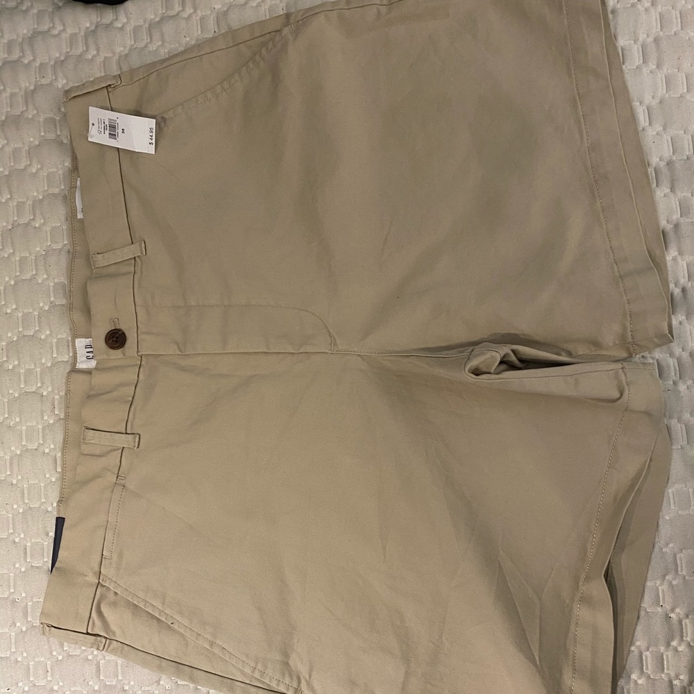 MENS KHAKI SHORTS